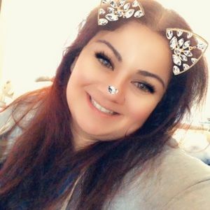 Meet your Posher, Sandy